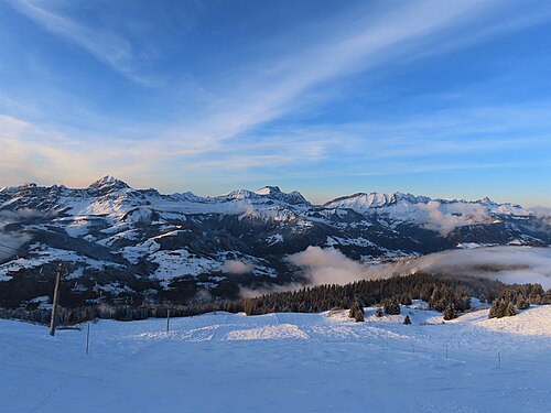 Chaîne des Aravis @ Signal de Bisanne.jpg