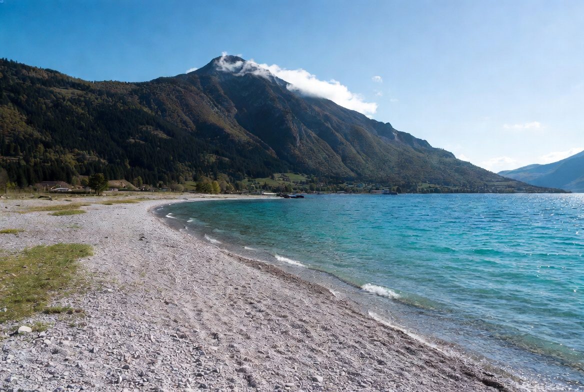Spiaggia 3 ha con vasca olimpica 50 m, Bandiera Blu: Plage Municipale de Thonon-les-Bains sul Lago di Ginevra, Alta Savoia 74